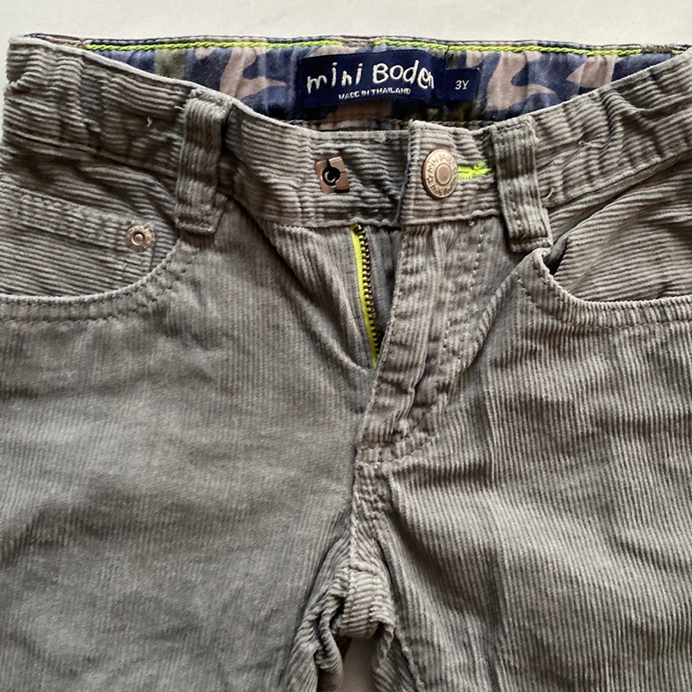 Mini Boden straight leg corduroy pants 3t grey-green color